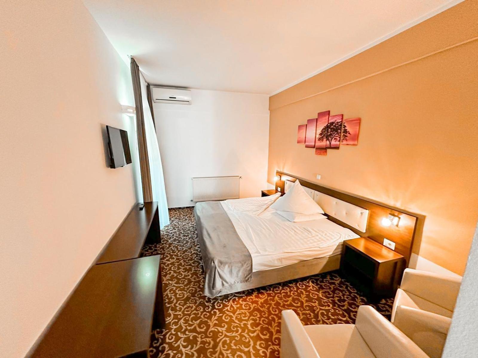 Hotel Neon Тимишоара Экстерьер фото