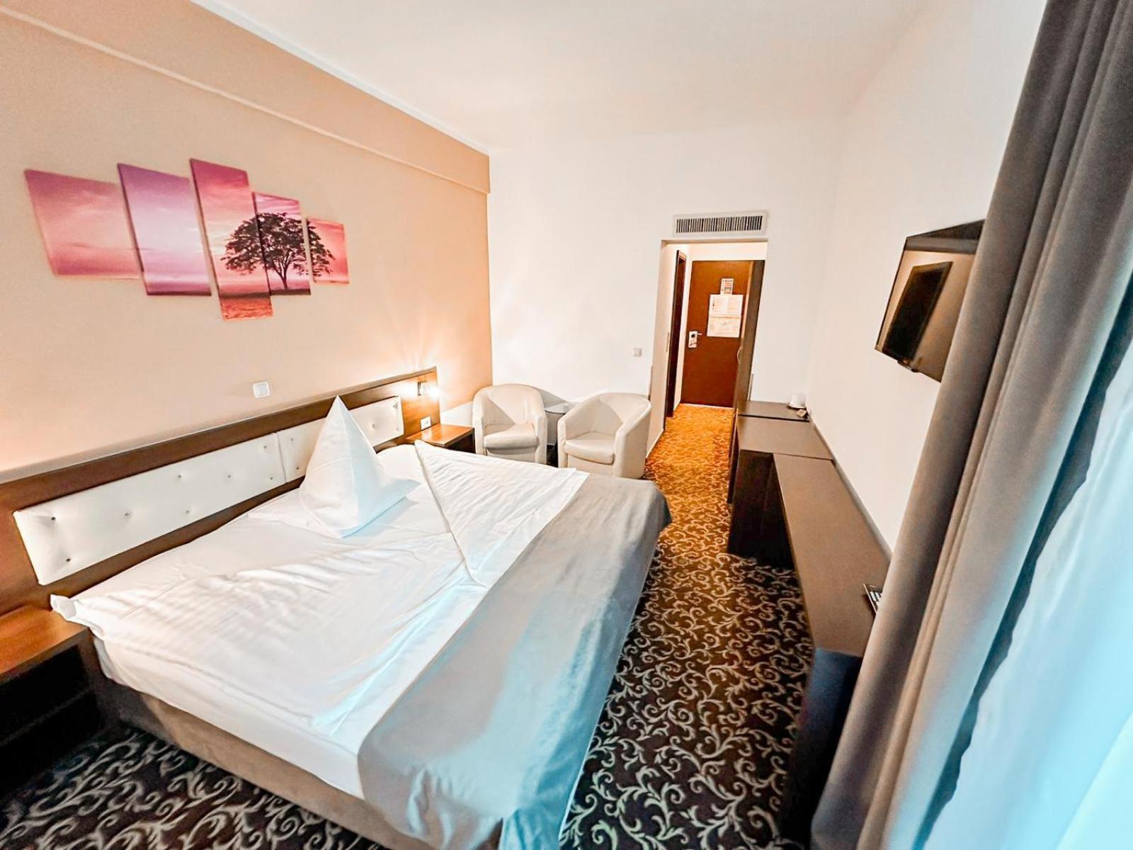 Hotel Neon Тимишоара Экстерьер фото